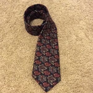 Christian Dior 💯% Silk Red Blue Black Paisley Tie